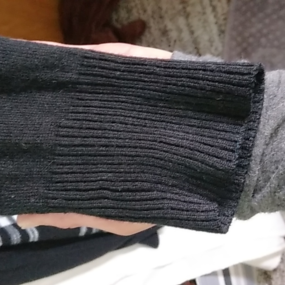 Sweater - Picture 2 of 3